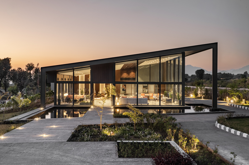 vandhara sarovar premiere