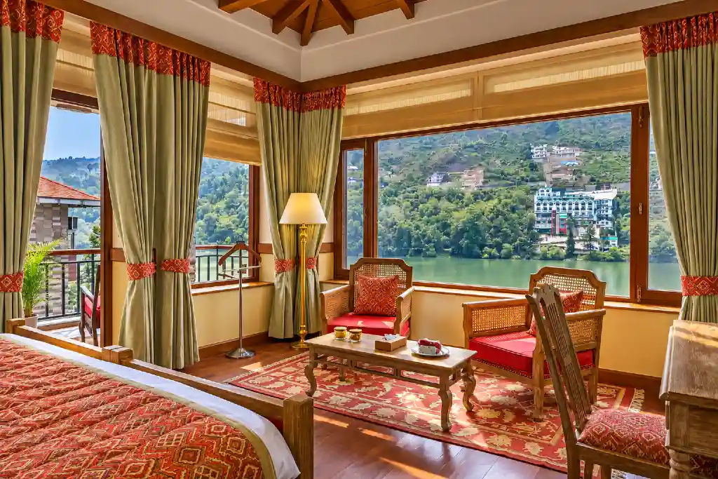 Superior Lakeview Room