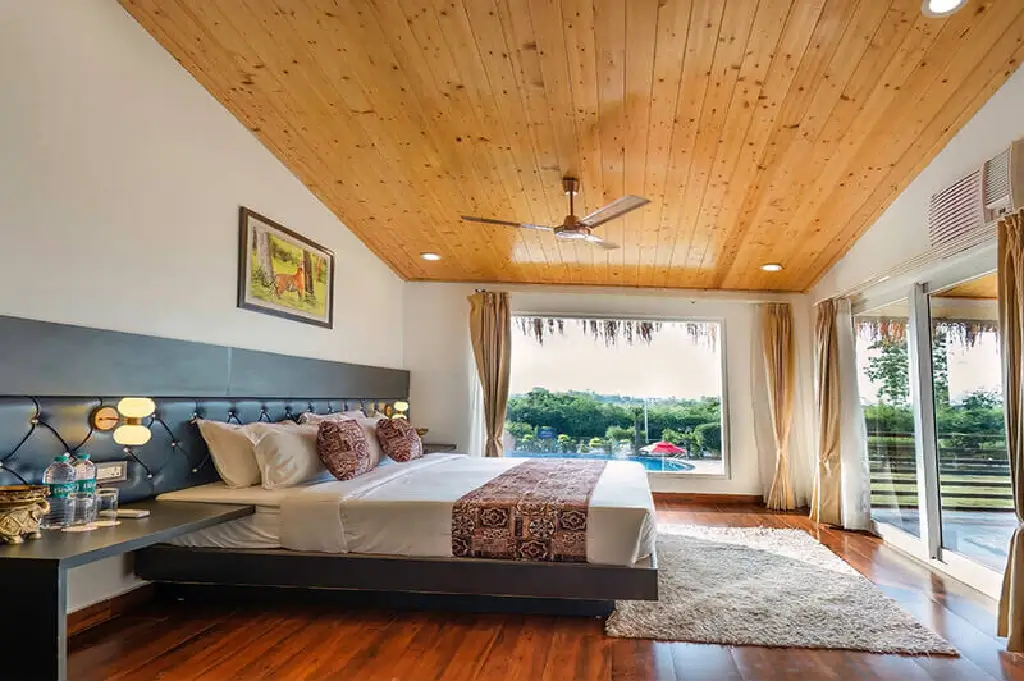 02 Bedroom Family Suite