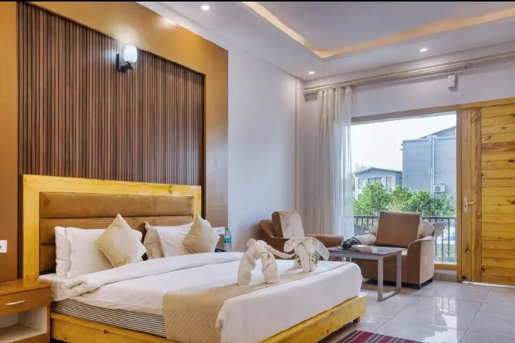 Leopard Club Room