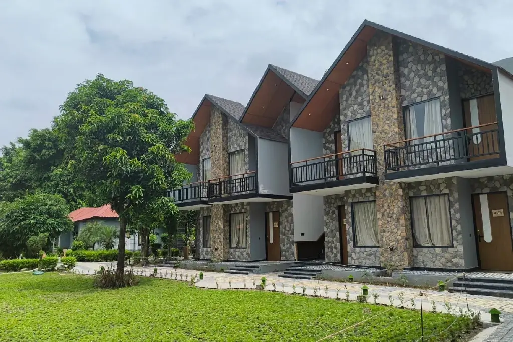 Savanna Cottages